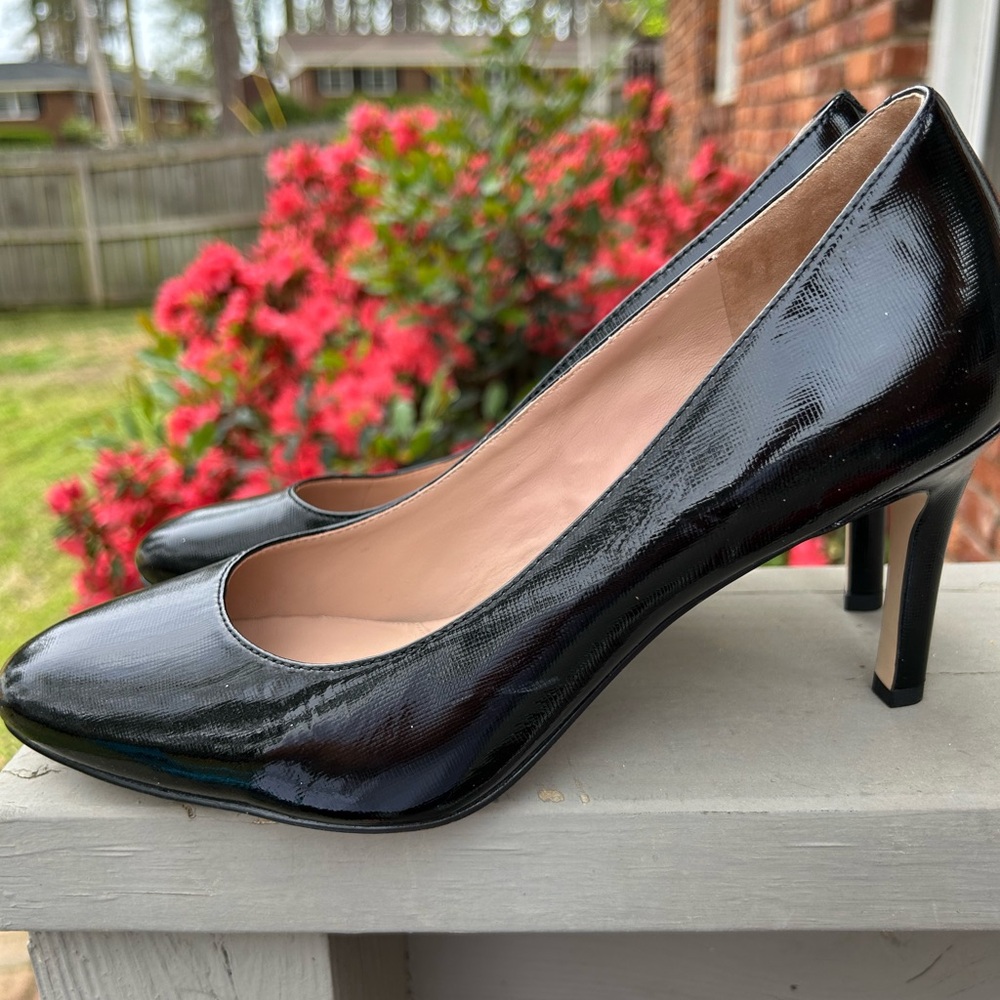Cole Haan Women's Black Pumps Size 10